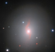 Imagen de VLT/MUSE de la galaxia NGC 4993 y la kilonova