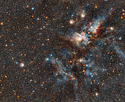 Imagem mais alargada da Nebulosa Carina