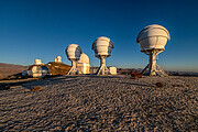 Os telescópios BlackGEM no Observatório de La Silla do ESO