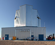 At bygge VISTA, verdens største kortlægningsteleskop (nutidigt billede)