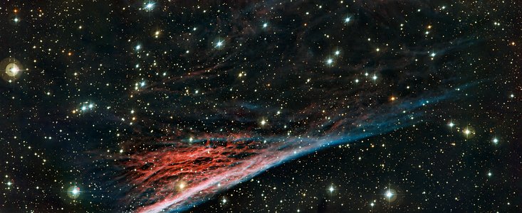 A Nebulosa do Lápis, um resto de forma estranha resultante de uma vasta explosão