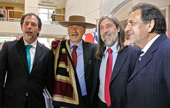 El senado chileno honra a Massimo Tarenghi 