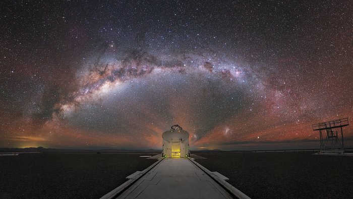Milky Way behind a VLT Auxiliary Telescope