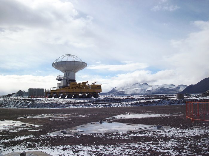 Snow visits the ALMA Site