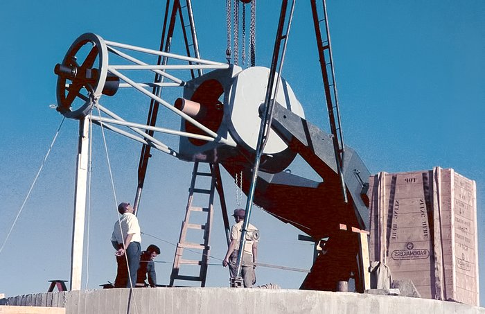 Assembling the ESO 1-metre telescope