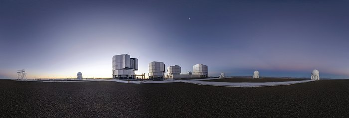 Sunset panorama at the VLT