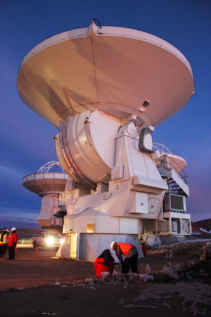 European ALMA antenna brings total on Chajnantor to 16