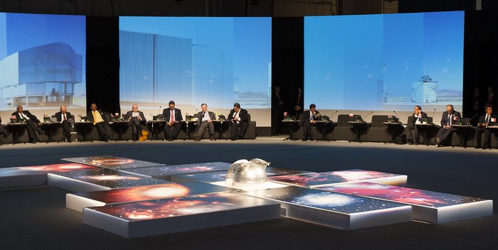 ESO images and model of the E-ELT at the CELAC-EU summit in Santiago