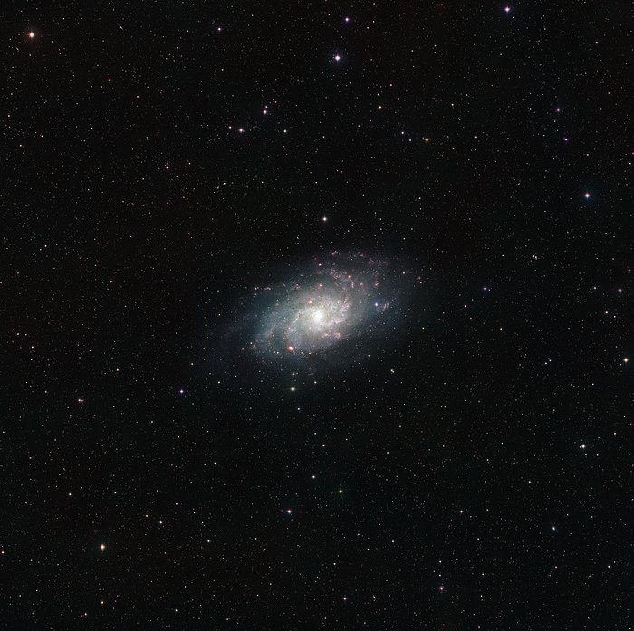 Imagem de grande angular do céu em torno da Messier 33