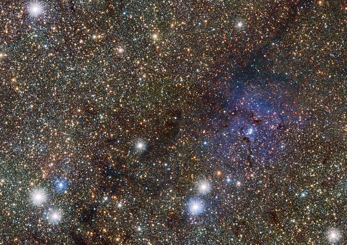 VISTA obtiene imágenes de la nebulosa Trífida y desvela la existencia de estrellas variables ocultas 