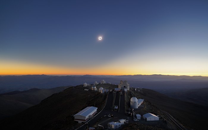 Total solformørkelse La Silla juli 2019