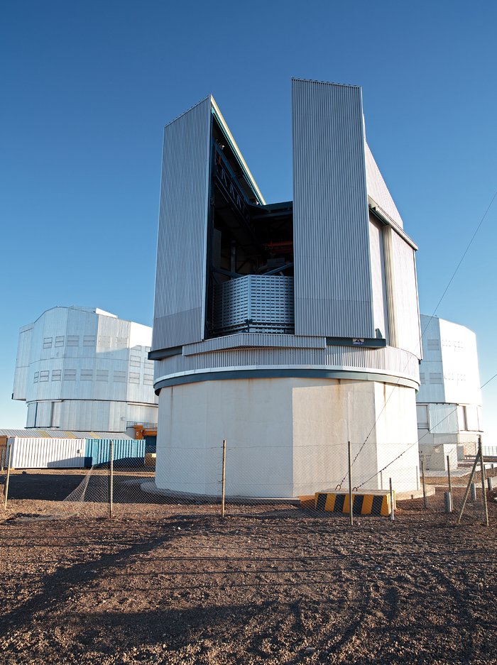 The VLT Survey Telescope (VST)