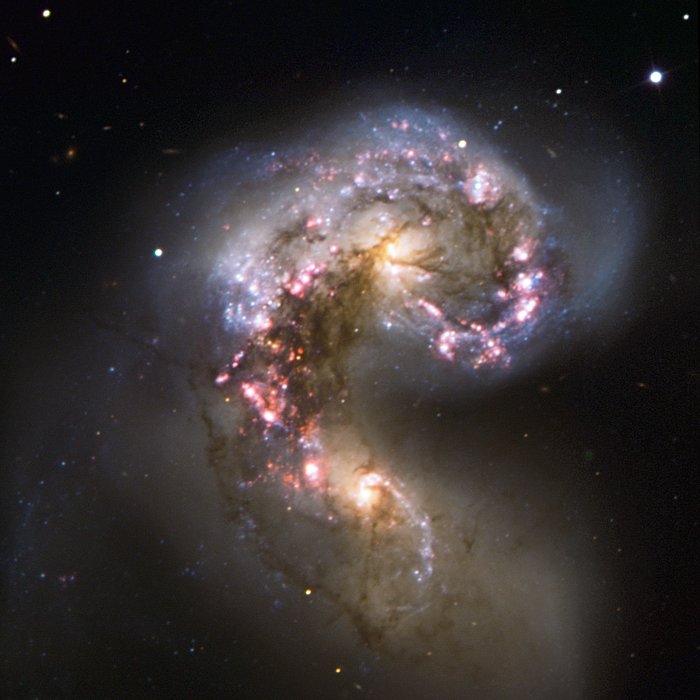 VLT observerer antennegalaksen