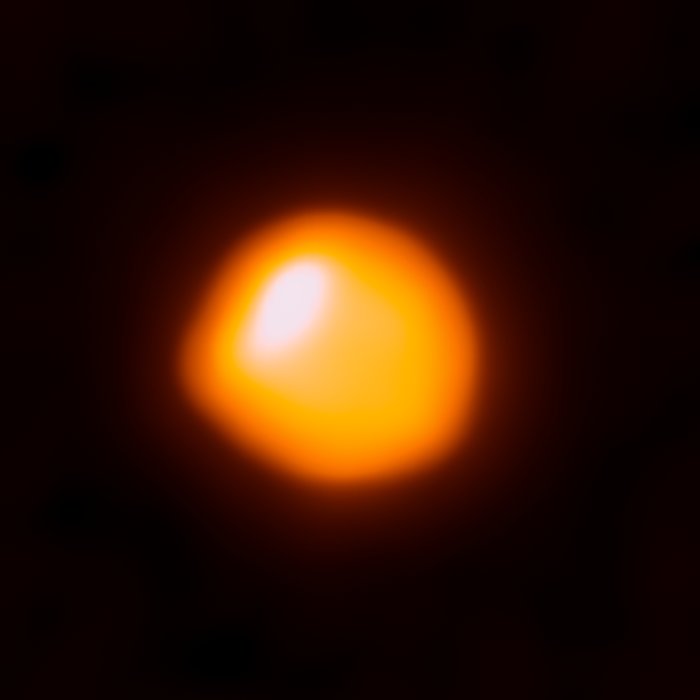 Betelgeuse captada por ALMA