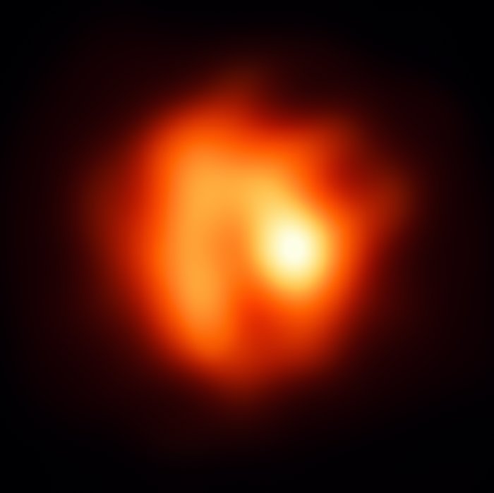 A red giant sheds its skin