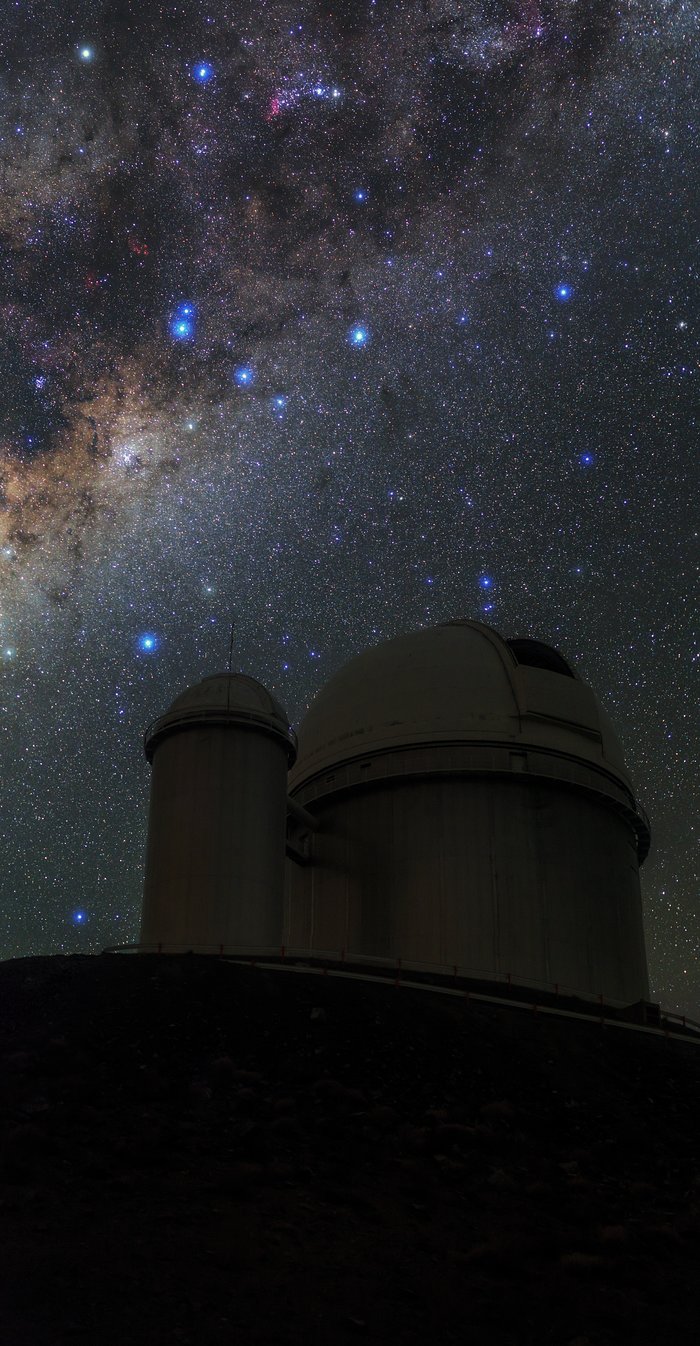 A Via Láctea sobre o telescópio de 3,6 metros do ESO