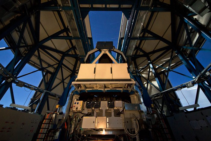 VST, el telescopio de sondeo del VLT 