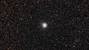 Zooming in on the globular star cluster Messier 54