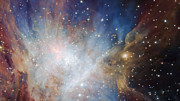 Panorâmica sobre a imagem infravermelha profunda da Nebulosa de Orion