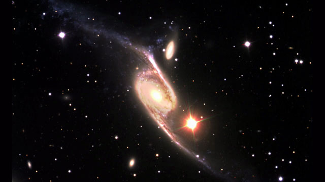 The giant Interacting galaxies NGC 6872/IC 4970