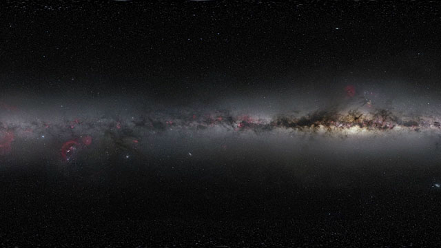 APEX Vuelve su Mirada hacia las  nubes oscuras de Tauro (zoom)