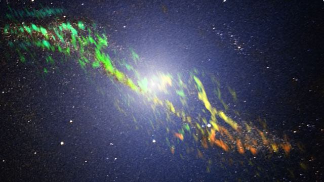 Zoomaten radiogalaksiin Centaurus A, ALMA:n näkemänä