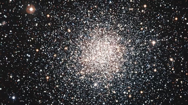 Video-zoom – kulová hvězdokupa NGC 6362