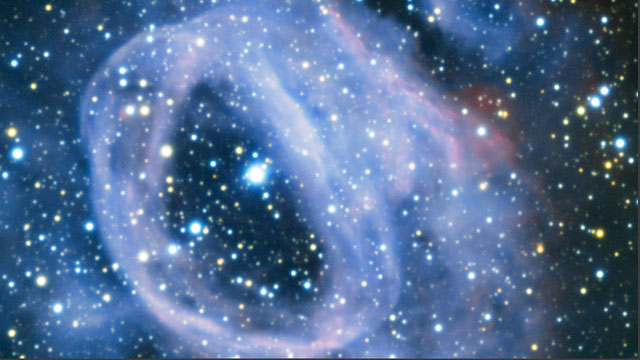 Panorámica sobre la nueva imagen del VLT con NGC 2014 y NGC 2020 